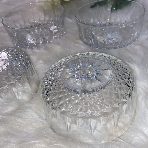 VTG Arcoroc France Clear Glass Bowl Starburst and Diamond Pattern Set if 4 - Picture 10 of 17